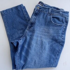 Kiss Therapy Women's Embroidered Sequin Butterfly Straight Jeans Size 18